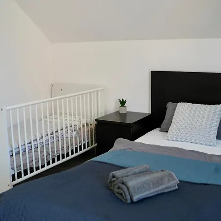 Primebnb Schönbrunn Apartment *