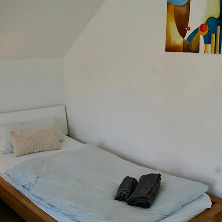 Primebnb Schoenbrunn * Schonbrunn (Baden-Wurttemberg)